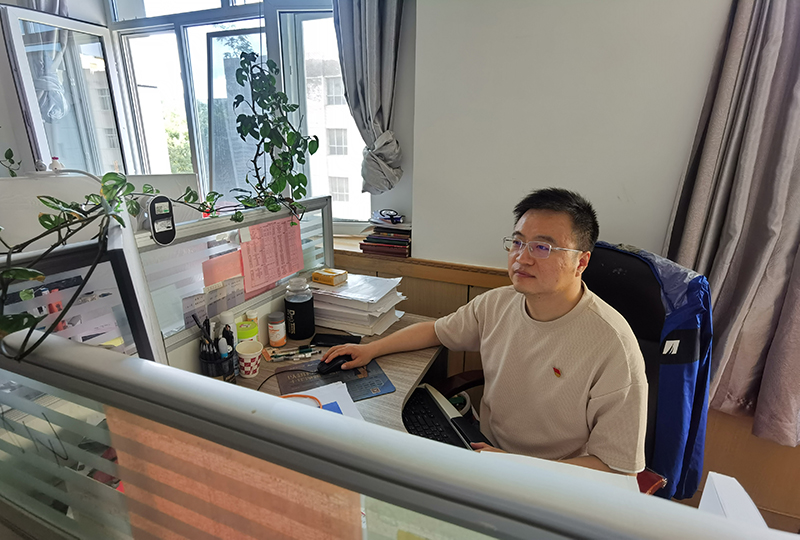 1694693590215590.jpg 圖片5 環(huán)科院優(yōu)秀黨員金濤照片.jpg